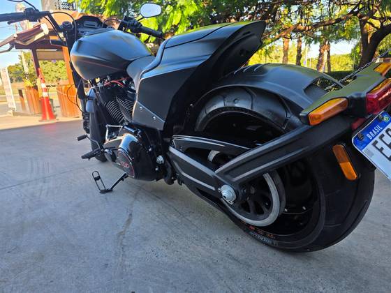 HARLEY-DAVIDSON SOFTAIL FXDR 114 HARLEY-DAVIDSON SOFTAIL FXDR 114